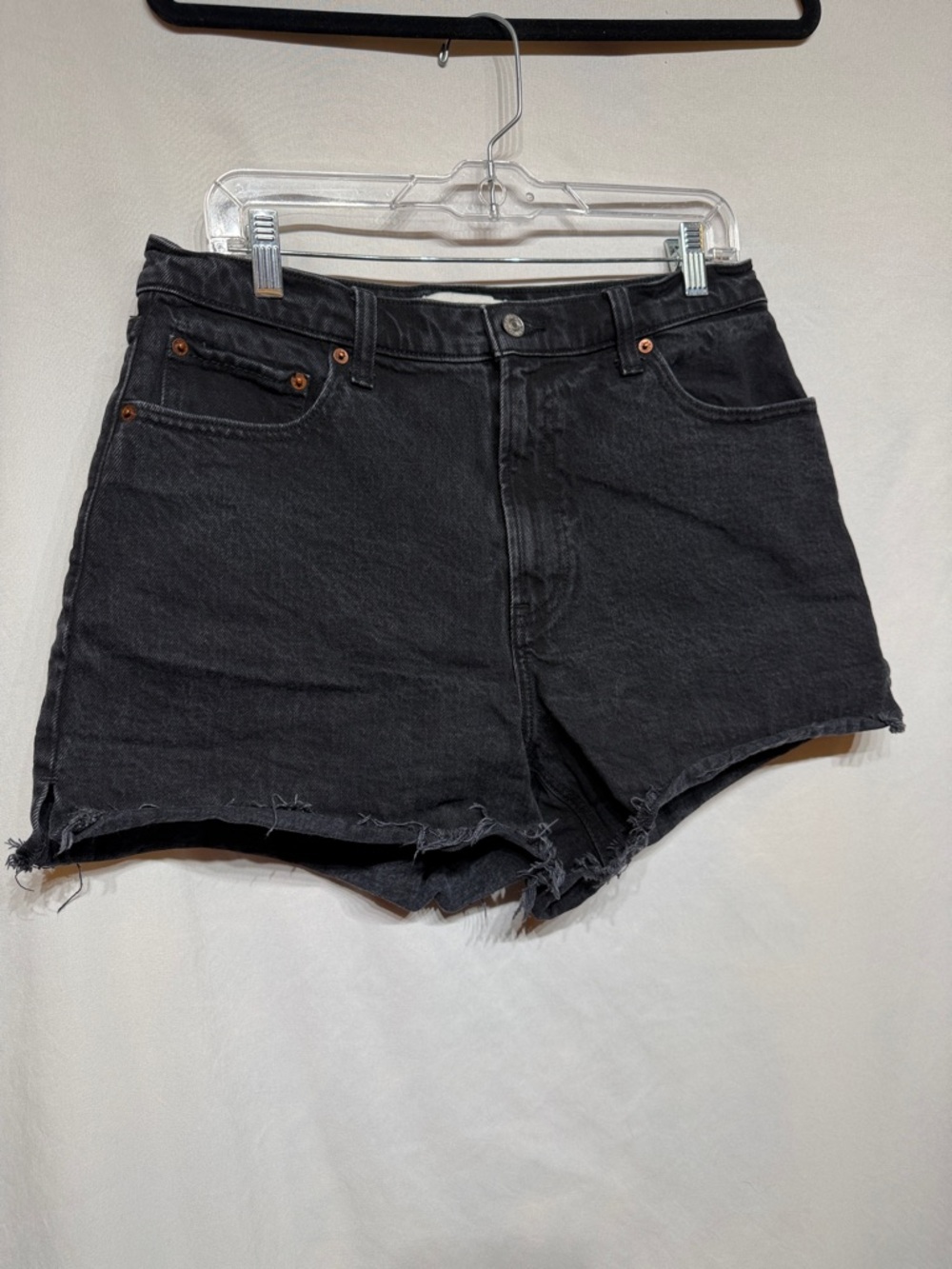 Abercrombie & Fitch The 4” Mom Short High Rise Curve Love Black Denim Shorts 31 - Picture 2 of 8